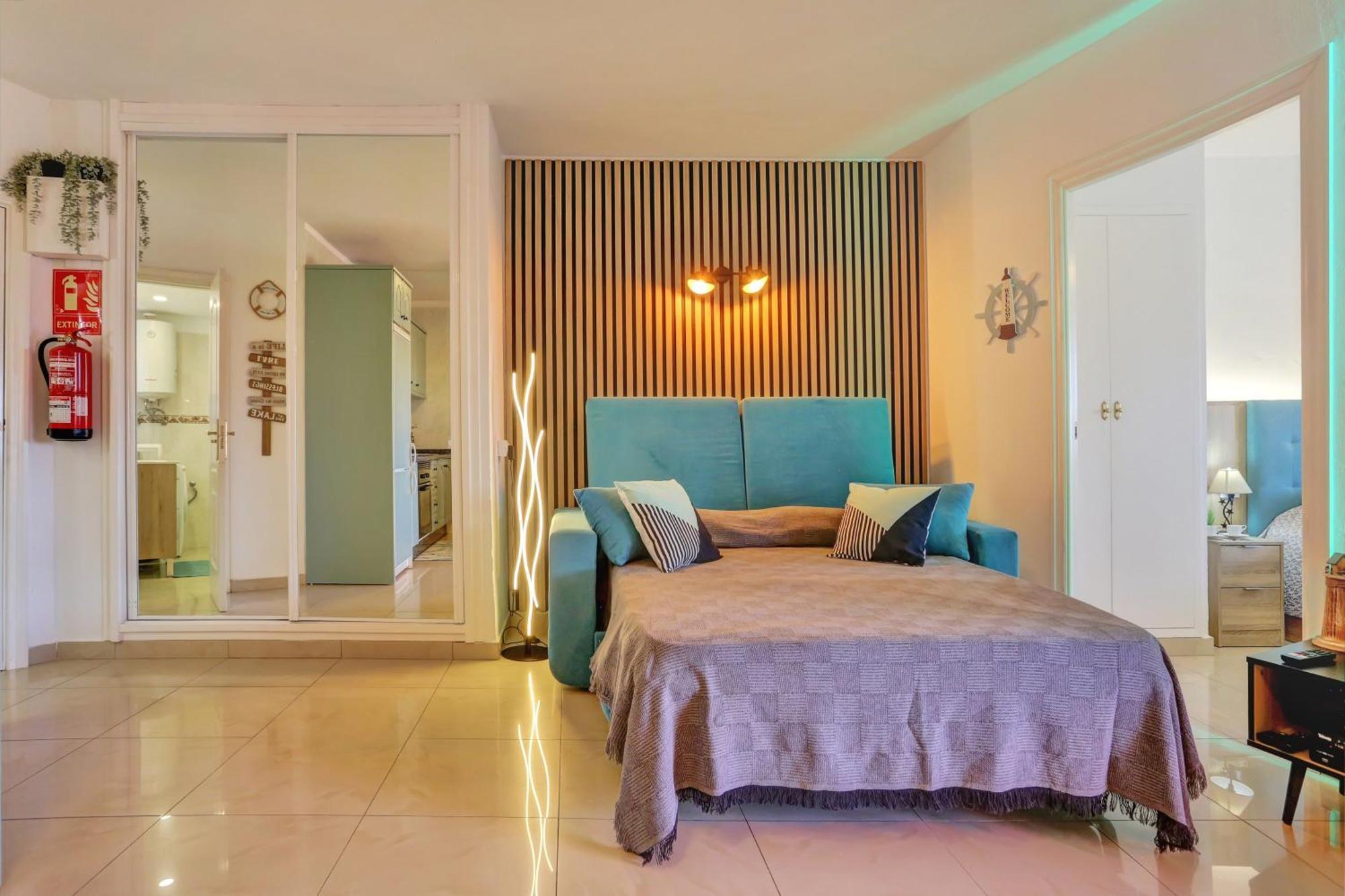 Luxory Dreamy Sunset, Seafront, Direct Access To The Promenade,Wifi,Pool,Free Parking Διαμέρισμα Los Cristianos  Εξωτερικό φωτογραφία