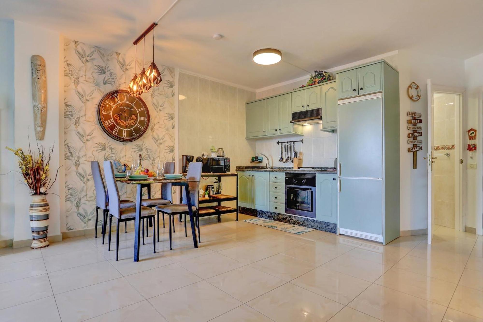 Luxory Dreamy Sunset, Seafront, Direct Access To The Promenade,Wifi,Pool,Free Parking Διαμέρισμα Los Cristianos  Εξωτερικό φωτογραφία