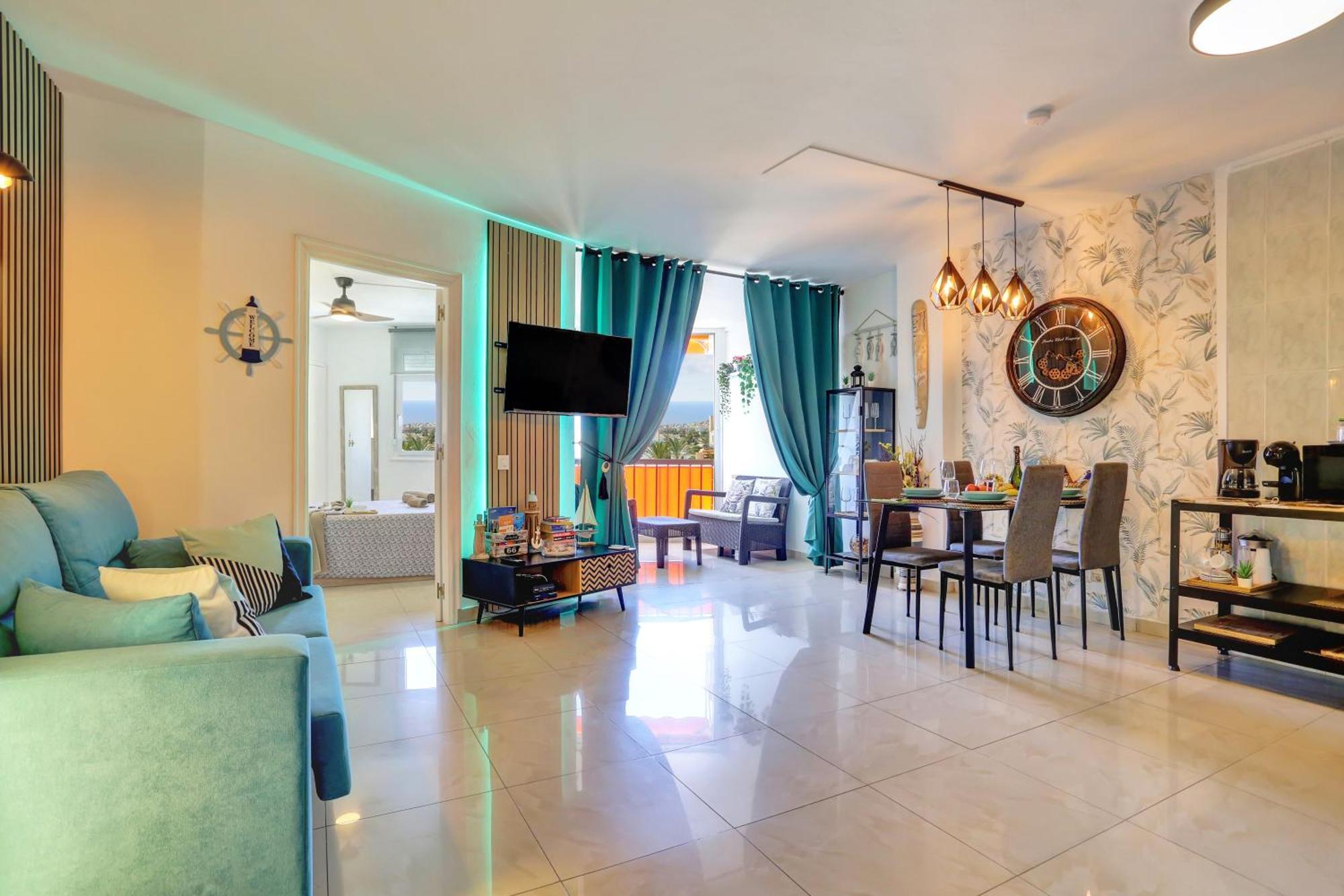 Luxory Dreamy Sunset, Seafront, Direct Access To The Promenade,Wifi,Pool,Free Parking Διαμέρισμα Los Cristianos  Εξωτερικό φωτογραφία